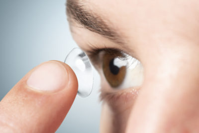 Tips for Choosing the Right Contact Lenses
